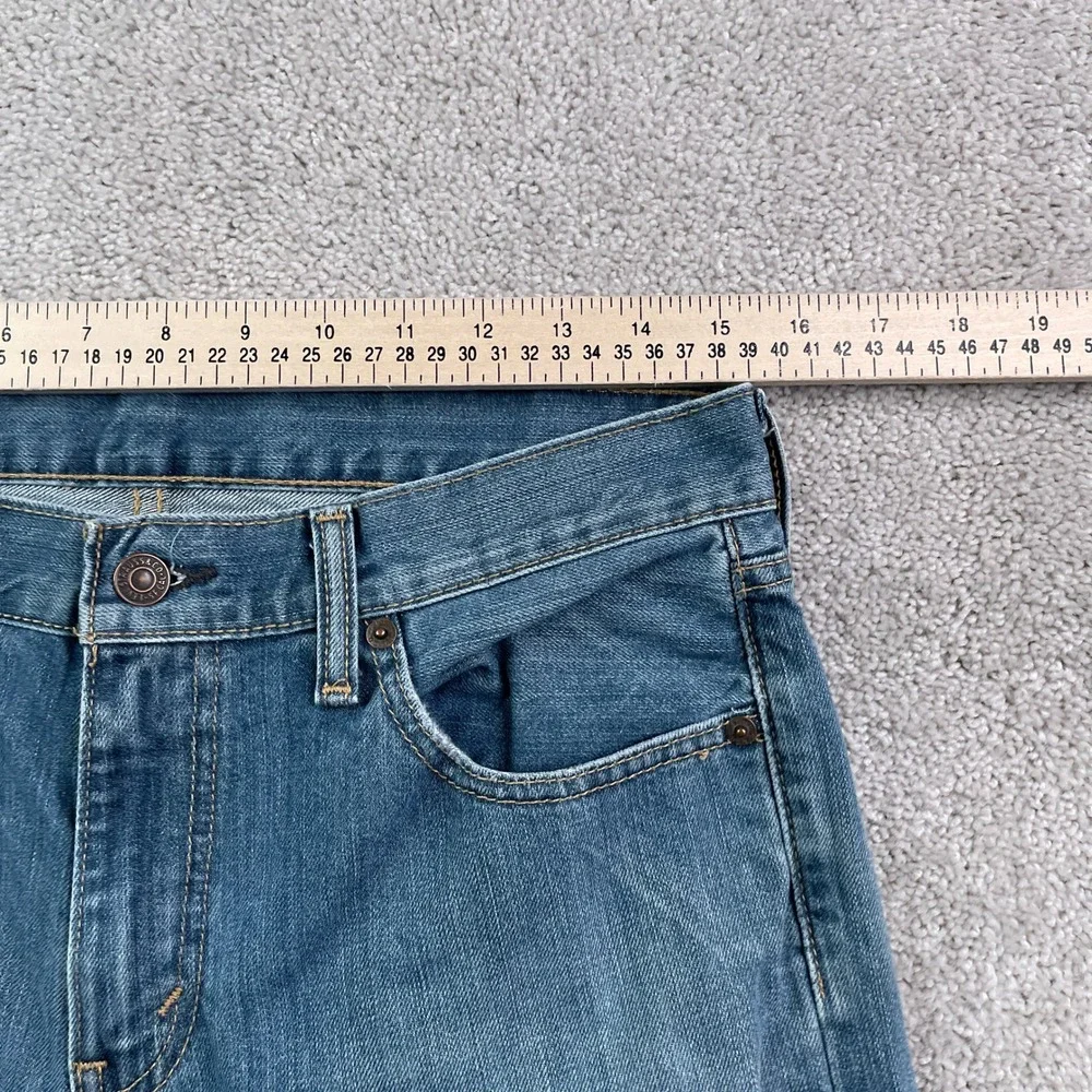 Levi Jeans Mens 30x32 Blue 559 Relaxed Straight Medium Wash Cotton Denim Classic